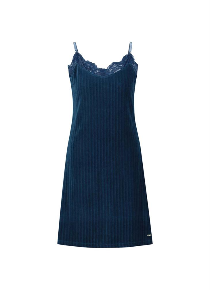 cyell-velvet-flow-dress--150526-592_front.webp